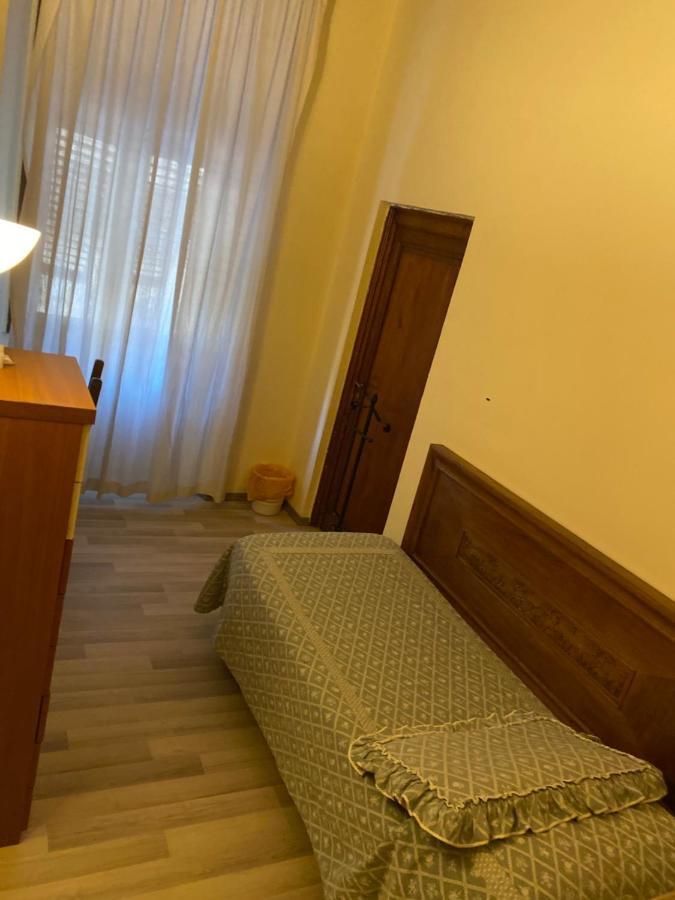 Отель Panzani 14 Touristhouse Монтеспертоли Экстерьер фото